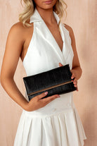 Lilly Black Metallic Detachable Chain Bag