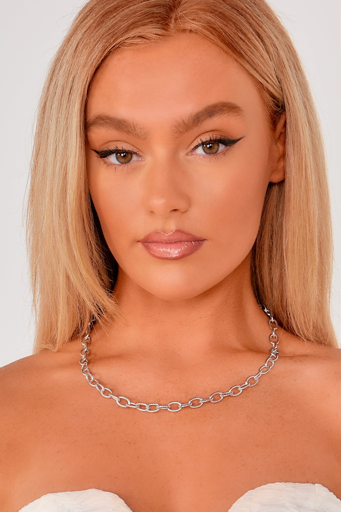 Silver Textured Chain Link Necklace