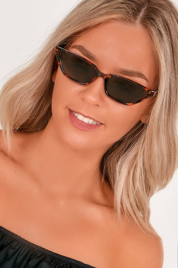 Slim Cat Eye Frame Sunglasses